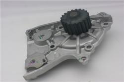 Помпа водяная Mazda gwmz-32a