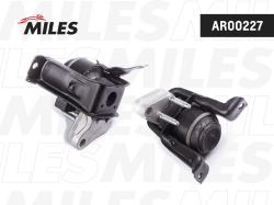 AR00227 Опора двигателя TOYOTA COROLLA 00-08 прав.