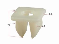 Клипса NISSAN (1 шт.)