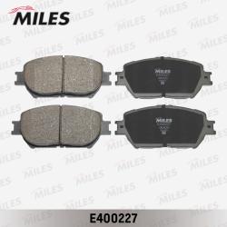 E400227 Колодки тормозные TOYOTA CAMRY (_V30_) 2.4/3.0 01>04 передние LowMetallic