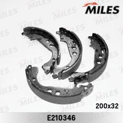 E210346 Колодки торм.бар.TOYOTA YARIS 1.0-1.4 99-/IQ 09- (Японская сборка)